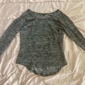 long sleeved gray shirt large womens